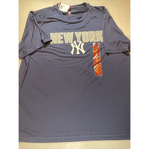 Majestic Shirts Majestic New York Yankees Evolution Cool Base Tee